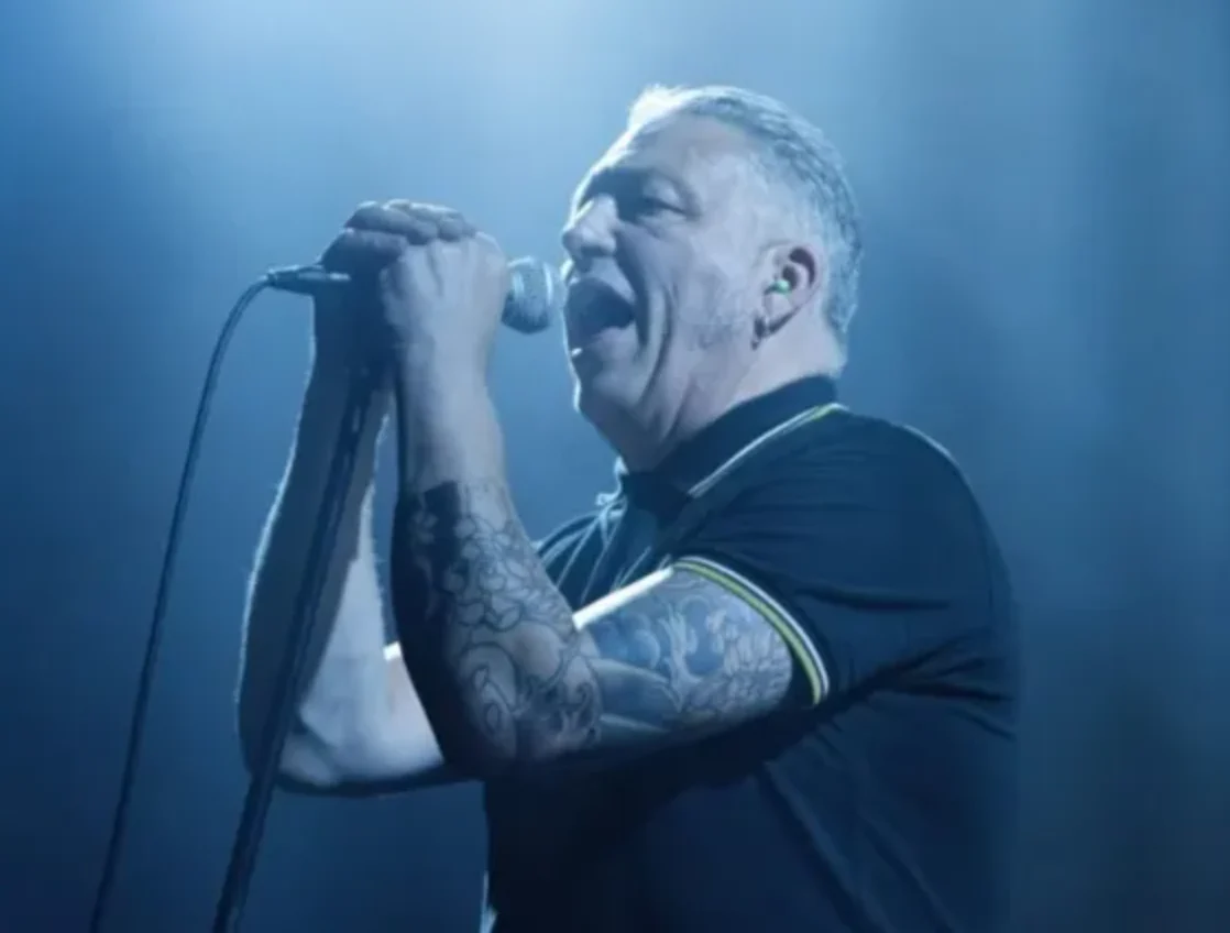 Komintern Sect frontman Carl dies